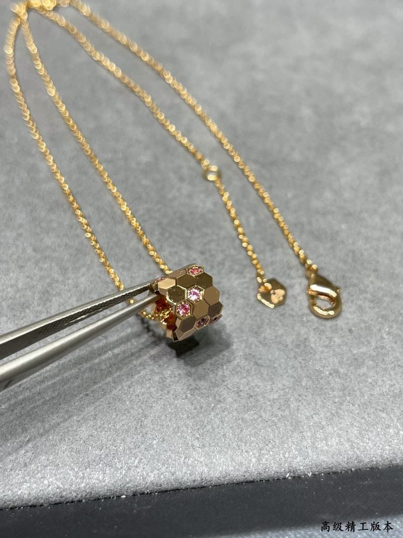 CHAUMET